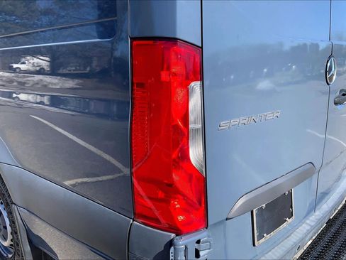 Used 2019 Mercedes-Benz Sprinter 170 image 28