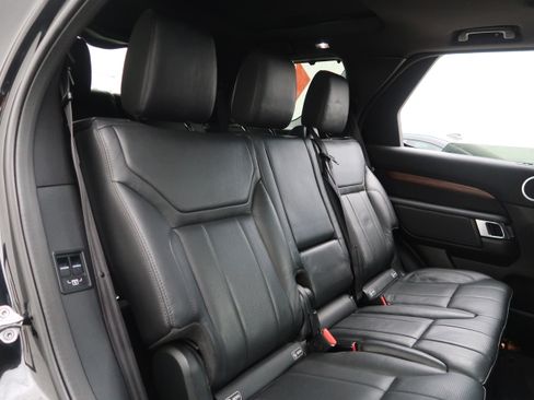 Used 2018 Land Rover Discovery HSE AWD/4WD image 44