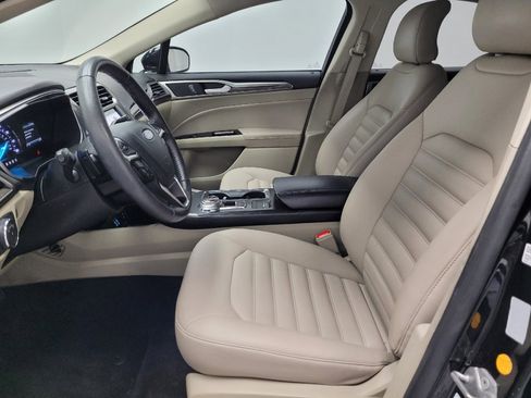 Used 2019 Ford Fusion SEL image 17