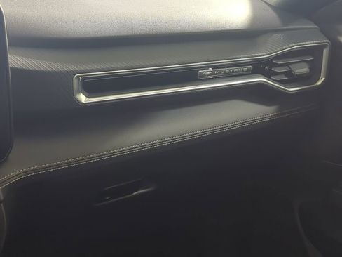 Used 2025 Ford Mustang Premium image 24