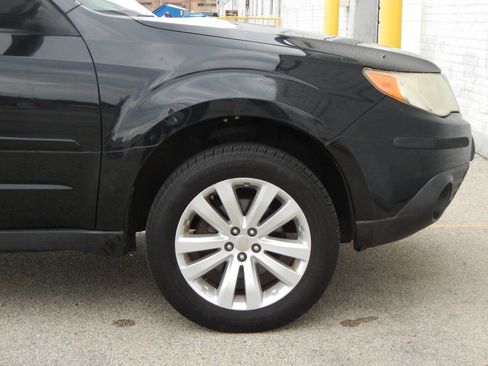 Used 2011 Subaru Forester 2.5X Premium w/ All-Weather Pkg image 23