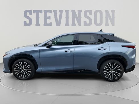 Used 2023 Lexus RZ 450e Premium w/ Cold Area Package AWD/4WD image 2