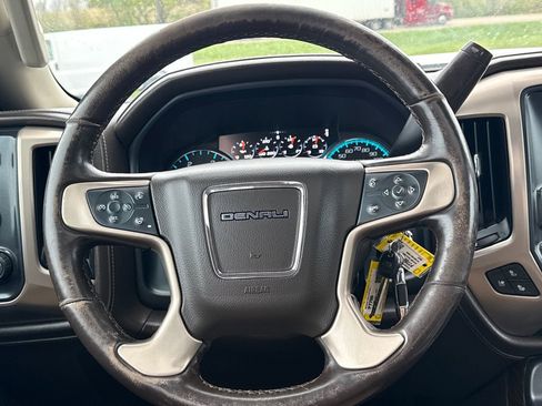 Used 2019 GMC Sierra 2500 Denali w/ Duramax Plus Package AWD/4WD image 13