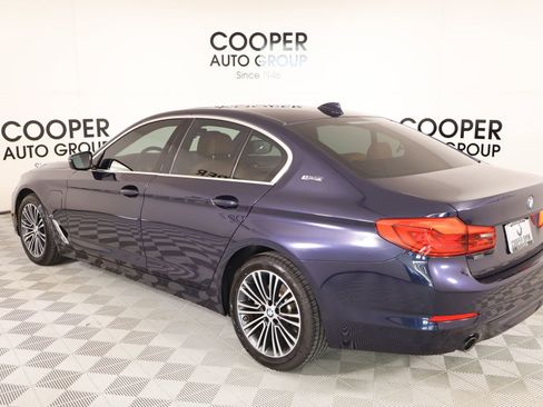 Used 2019 BMW 530e xDrive w/ Convenience Package image 24
