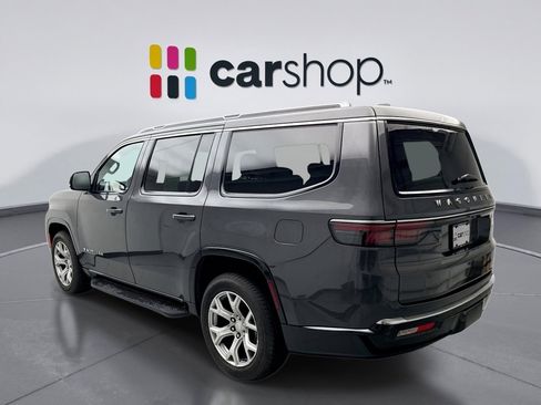 Used 2022 Jeep Wagoneer Series I w/ Premium Group I AWD/4WD image 3
