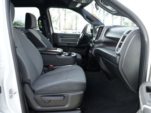 Used 2022 RAM 3500 Big Horn image 37