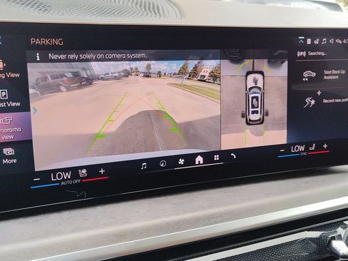 Used 2024 BMW X7 xDrive40i w/ Premium Package AWD/4WD image 42