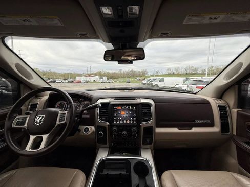 Used 2016 RAM 2500 Laramie w/ Convenience Group image 12