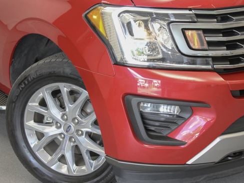 Used 2020 Ford Expedition Max XLT w/ Equipment Group 202A AWD/4WD image 2