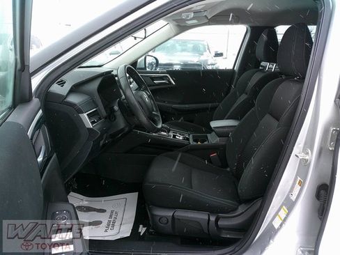 Used 2022 Mitsubishi Outlander ES image 17