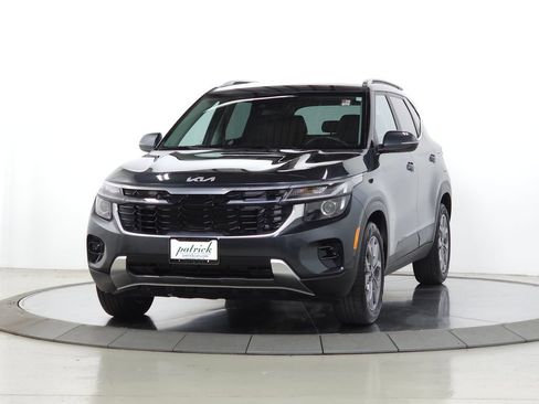 Used 2024 Kia Seltos S FWD image 4