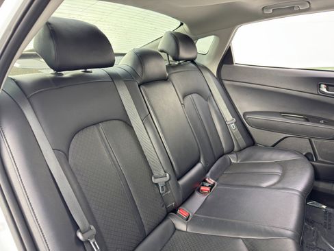 Used 2020 Kia Optima Premium image 39