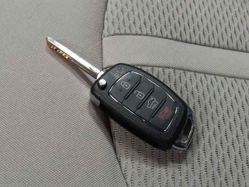 Used 2017 Hyundai Sonata SE image 32