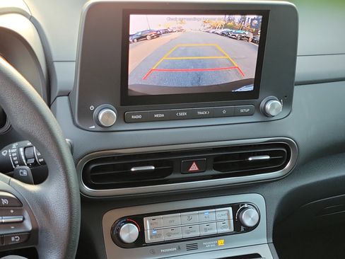 Certified 2023 Hyundai Kona SE image 13