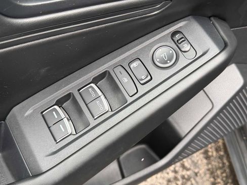 Used 2023 Honda Accord EX image 12