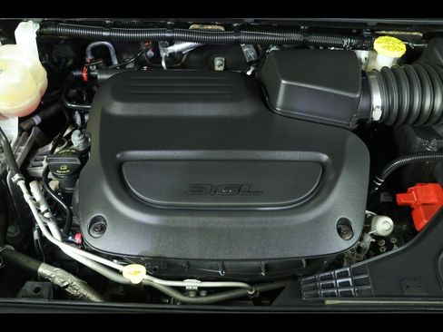 Used 2022 Chrysler Pacifica Touring-L image 22