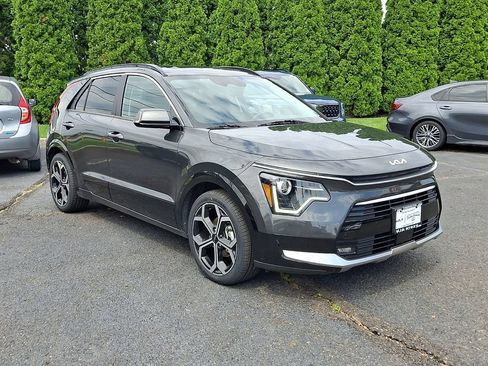 Certified 2024 Kia Niro EX Touring FWD image 1