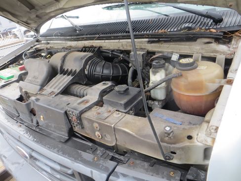 Used 2006 Ford E-350 and Econoline 350 XL image 5