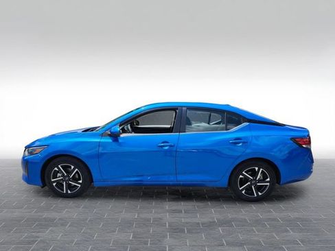 Used 2025 Nissan Sentra SV FWD image 6