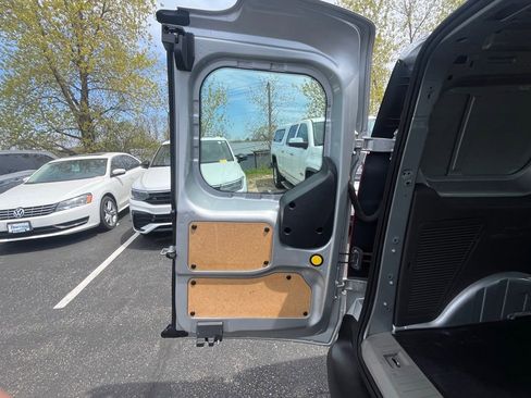 Used 2019 Ford Transit Connect XLT FWD image 22
