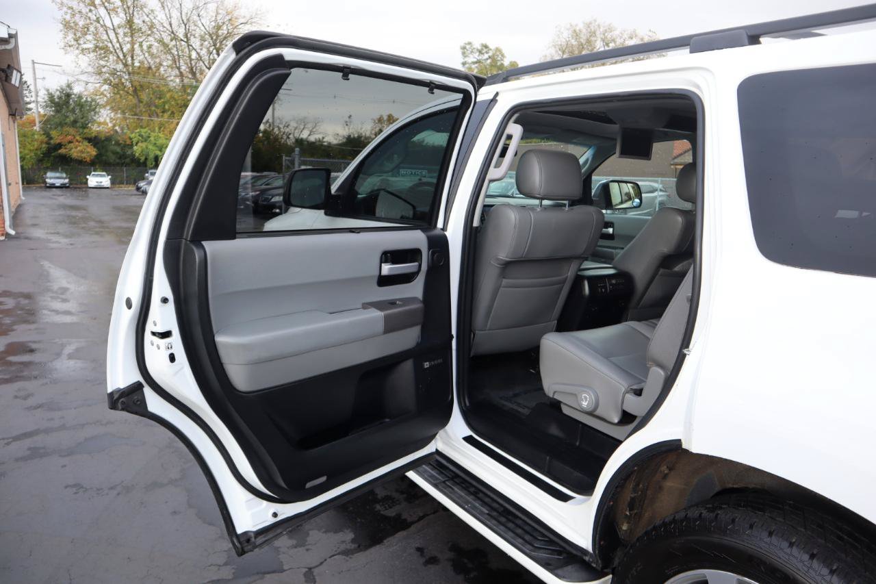 Used 2013 Toyota Sequoia Limited AWD/4WD image 19