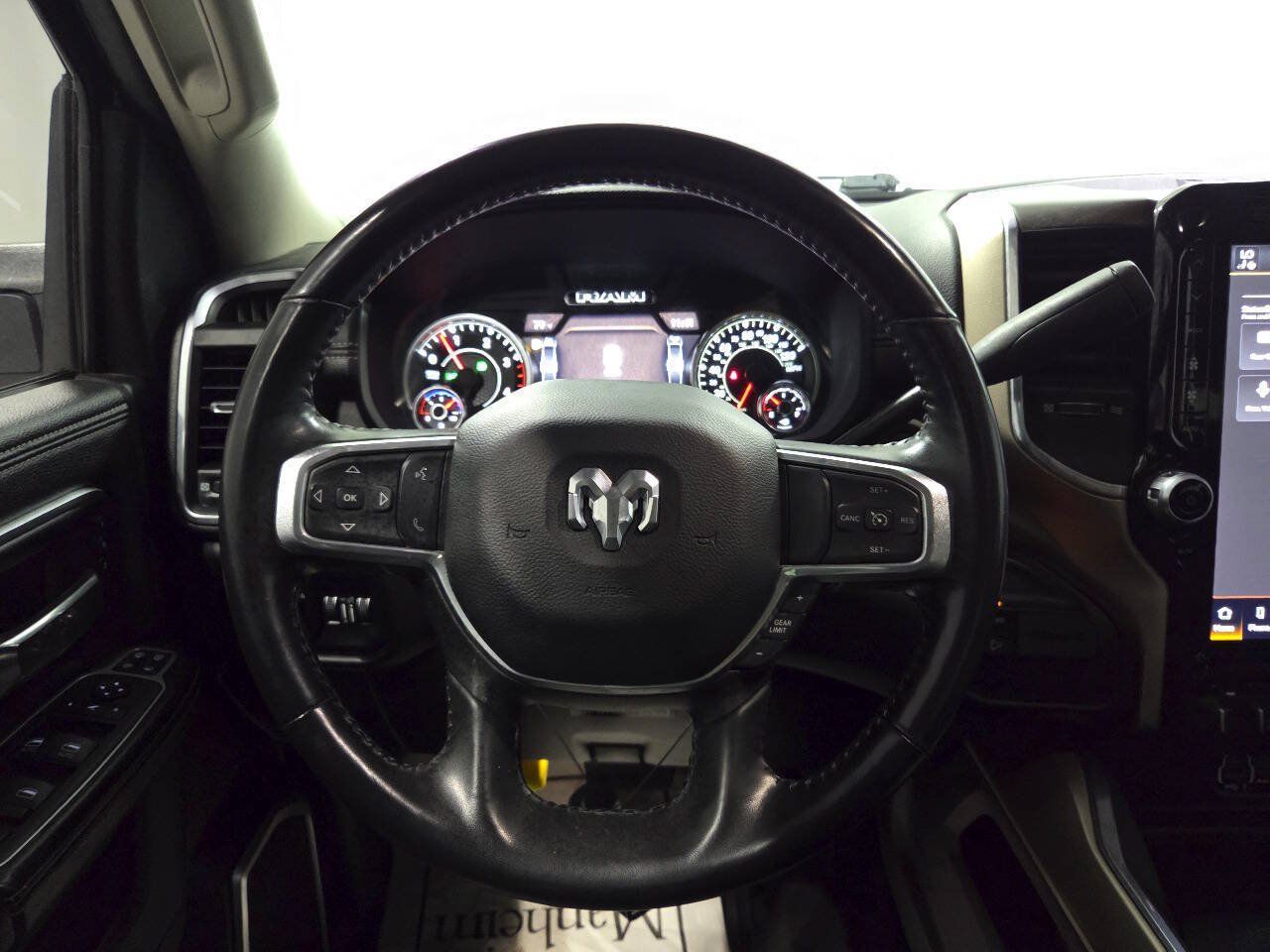 Used 2023 RAM 2500 Laramie AWD/4WD image 13