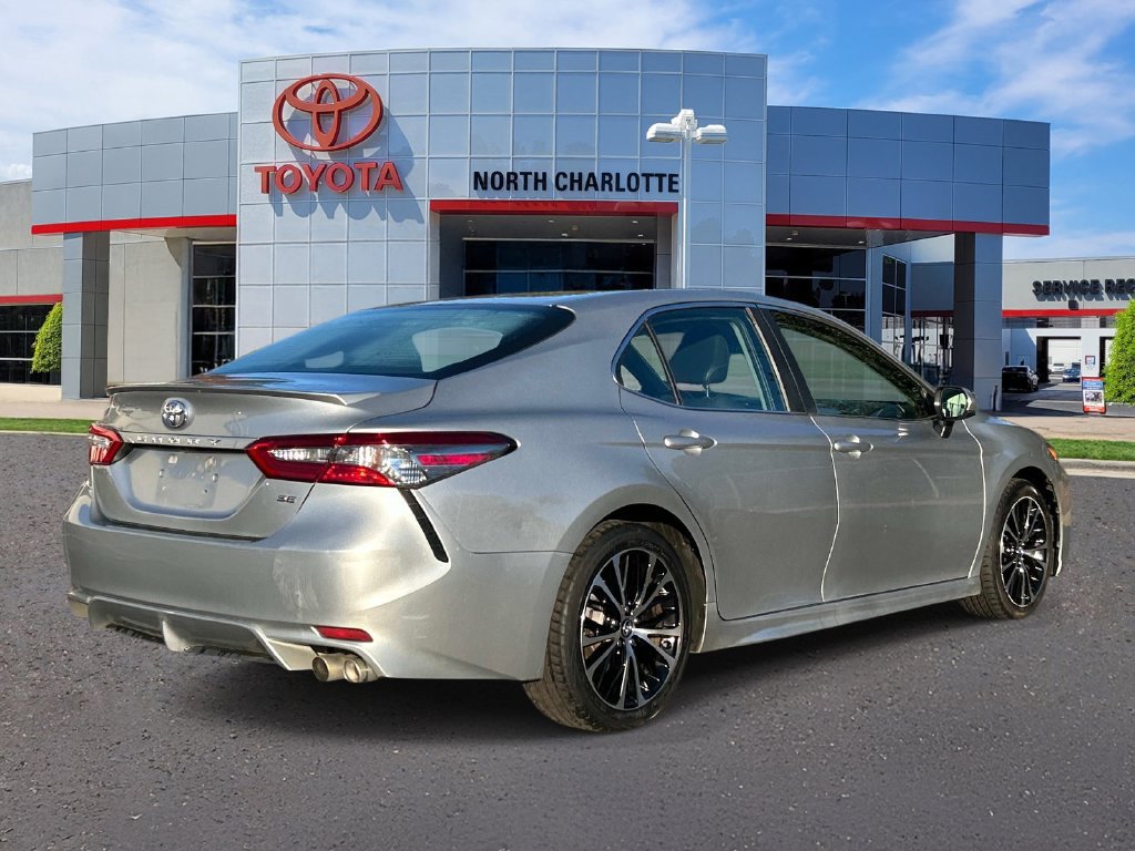Used 2018 Toyota Camry SE FWD image 7