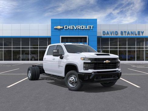 New 2026 Chevrolet Silverado 3500 W/T RWD image 17