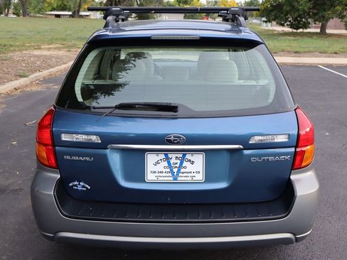Used 2007 Subaru Outback 2.5i image 6