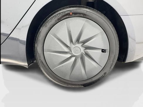 Used 2025 Tesla Model 3 RWD image 7