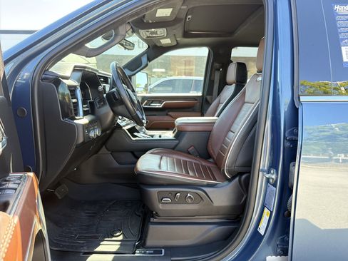 Used 2024 GMC Sierra 2500 Denali Ultimate AWD/4WD image 14