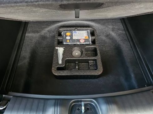 Used 2024 Jeep Compass Limited AWD/4WD image 21