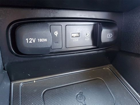 Used 2020 Hyundai Santa Fe Limited image 32