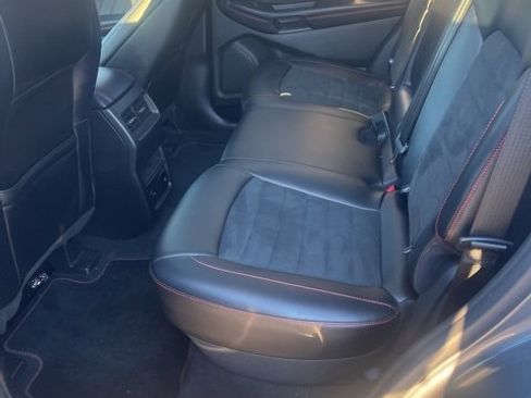 Used 2024 Ford Edge ST-Line image 10