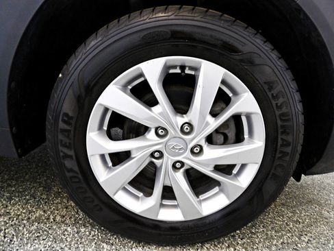 Used 2019 Hyundai Tucson SE image 21