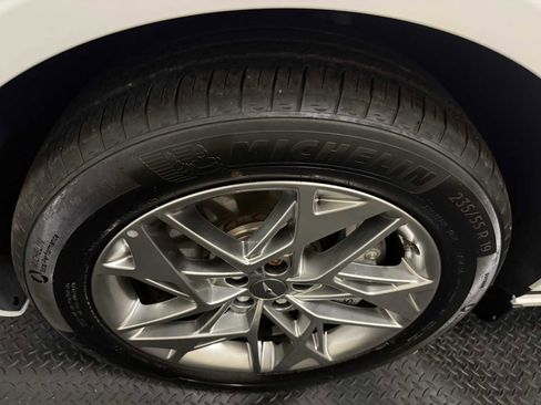 Used 2023 Genesis GV70 2.5T w/ Advanced Package image 8