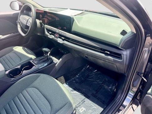 Certified 2025 Kia K4 EX FWD image 26