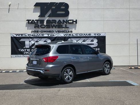 Used 2020 Nissan Pathfinder S FWD image 7