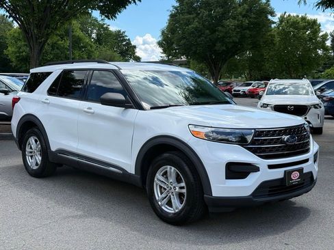 Used 2020 Ford Explorer XLT w/ Class III Trailer Tow Package AWD/4WD image 4