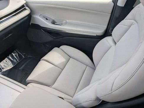 New 2026 Lincoln Navigator Reserve AWD/4WD image 16