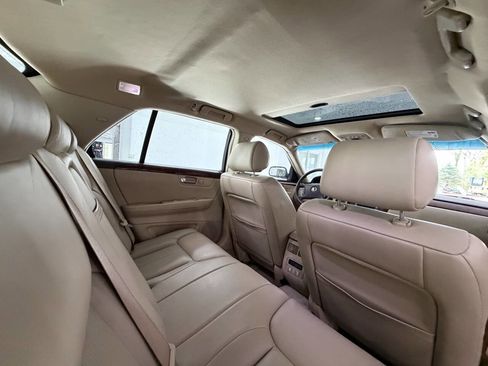 Used 2007 Cadillac DTS Luxury I w/ Trunk Convenience Package FWD image 25