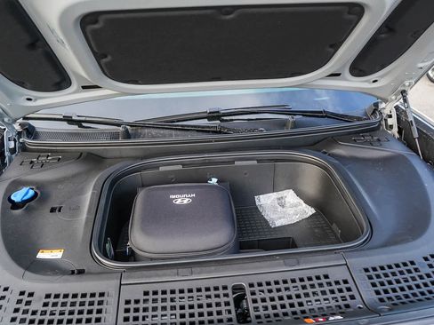 New 2026 Hyundai Ioniq 9 SE image 13