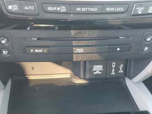 Used 2017 Honda Pilot Elite image 18