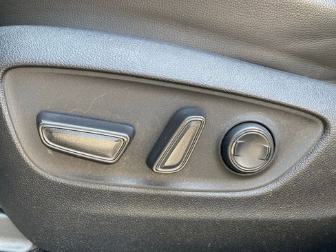 Used 2021 Toyota Highlander XSE image 12