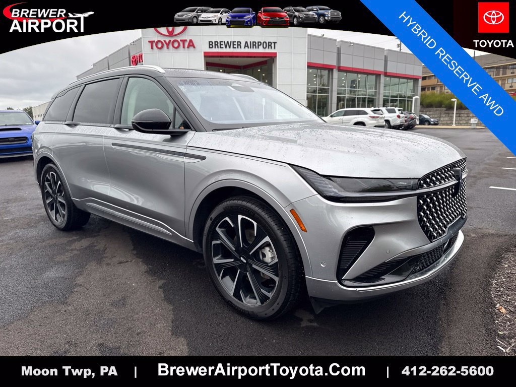 Used 2024 Lincoln Nautilus Reserve w/ Equipment Group 202A AWD/4WD image 1