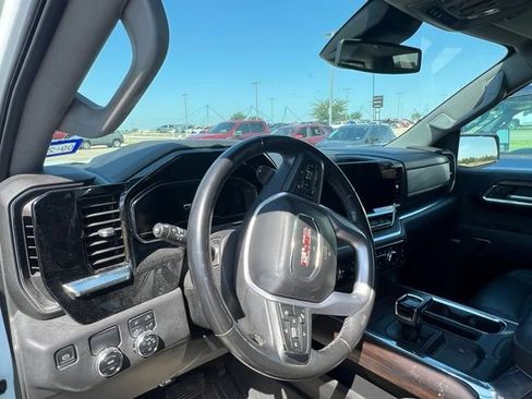 Used 2022 GMC Sierra 1500 SLT w/ SLT Convenience Package RWD image 6