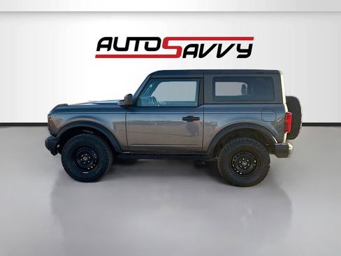 Used 2022 Ford Bronco Black Diamond image 4