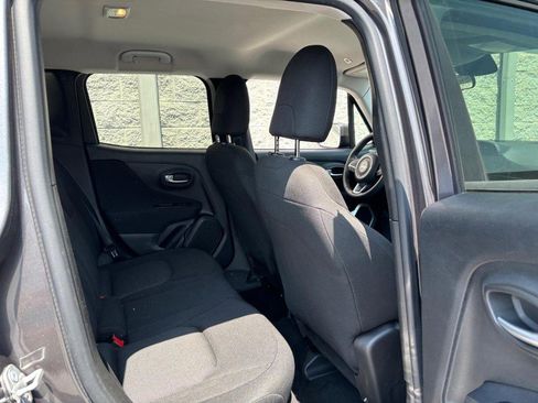 Used 2020 Jeep Renegade Sport w/ Sport Appearance Group FWD image 14