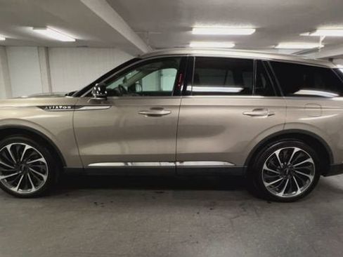 Used 2021 Lincoln Aviator Reserve w/ Equipment Group 202A AWD/4WD image 5