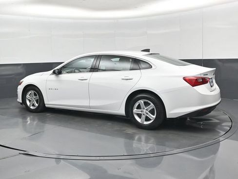 Used 2021 Chevrolet Malibu LS FWD image 35